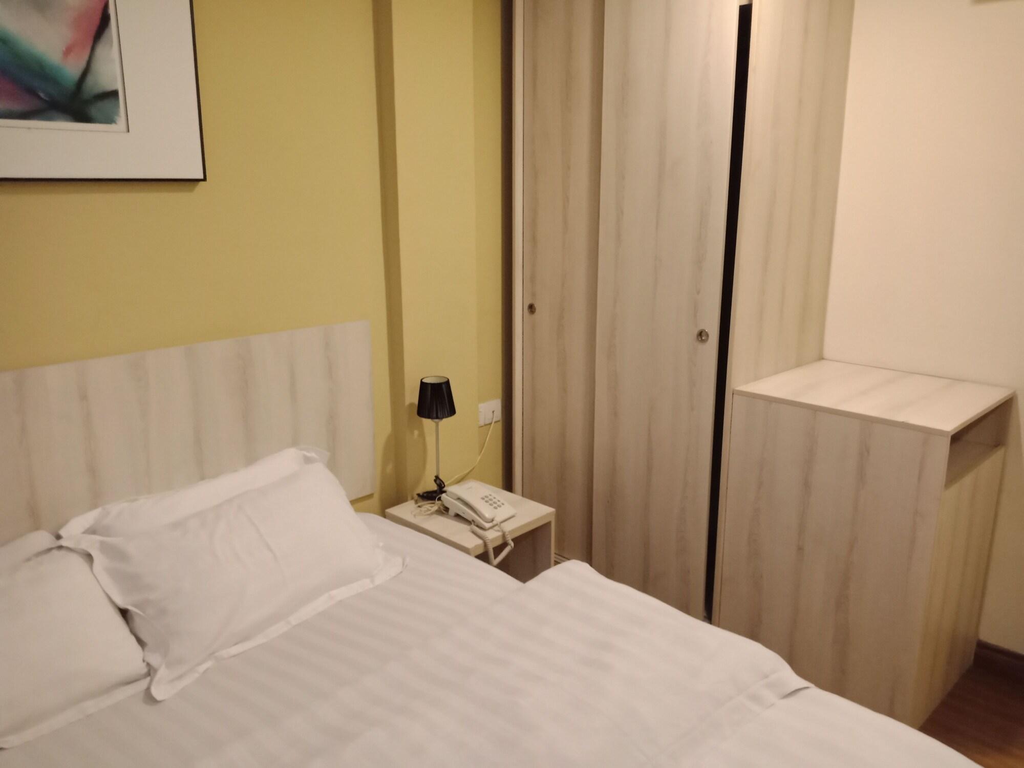 קואלה לומפור Hotel Zamburger Taman Segar - Previously Home Inn Taman Segar מראה חיצוני תמונה