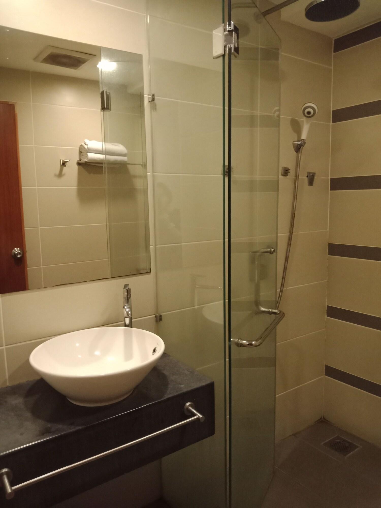 קואלה לומפור Hotel Zamburger Taman Segar - Previously Home Inn Taman Segar מראה חיצוני תמונה