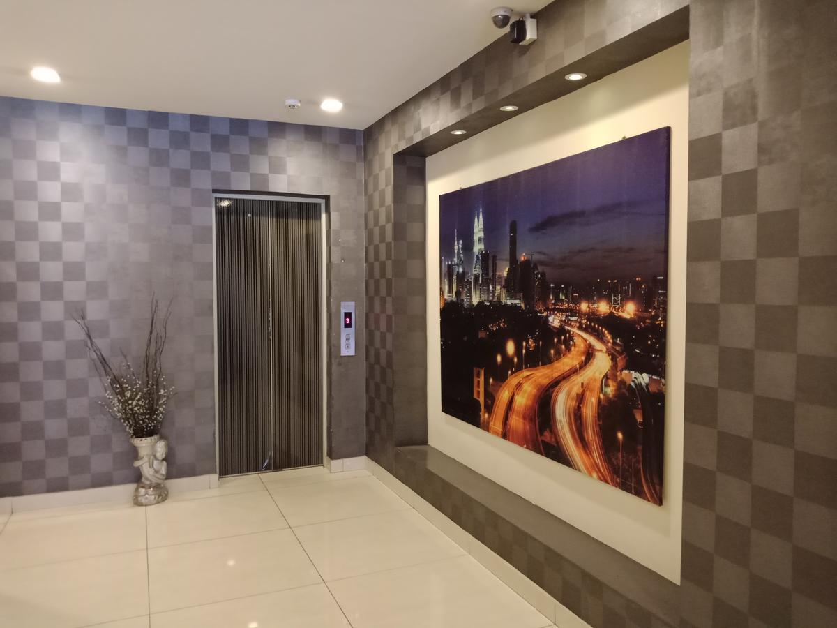 קואלה לומפור Hotel Zamburger Taman Segar - Previously Home Inn Taman Segar מראה חיצוני תמונה