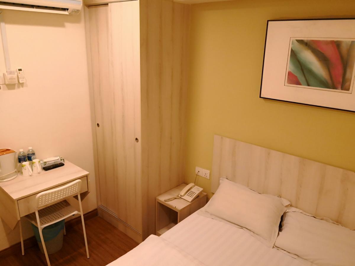קואלה לומפור Hotel Zamburger Taman Segar - Previously Home Inn Taman Segar מראה חיצוני תמונה